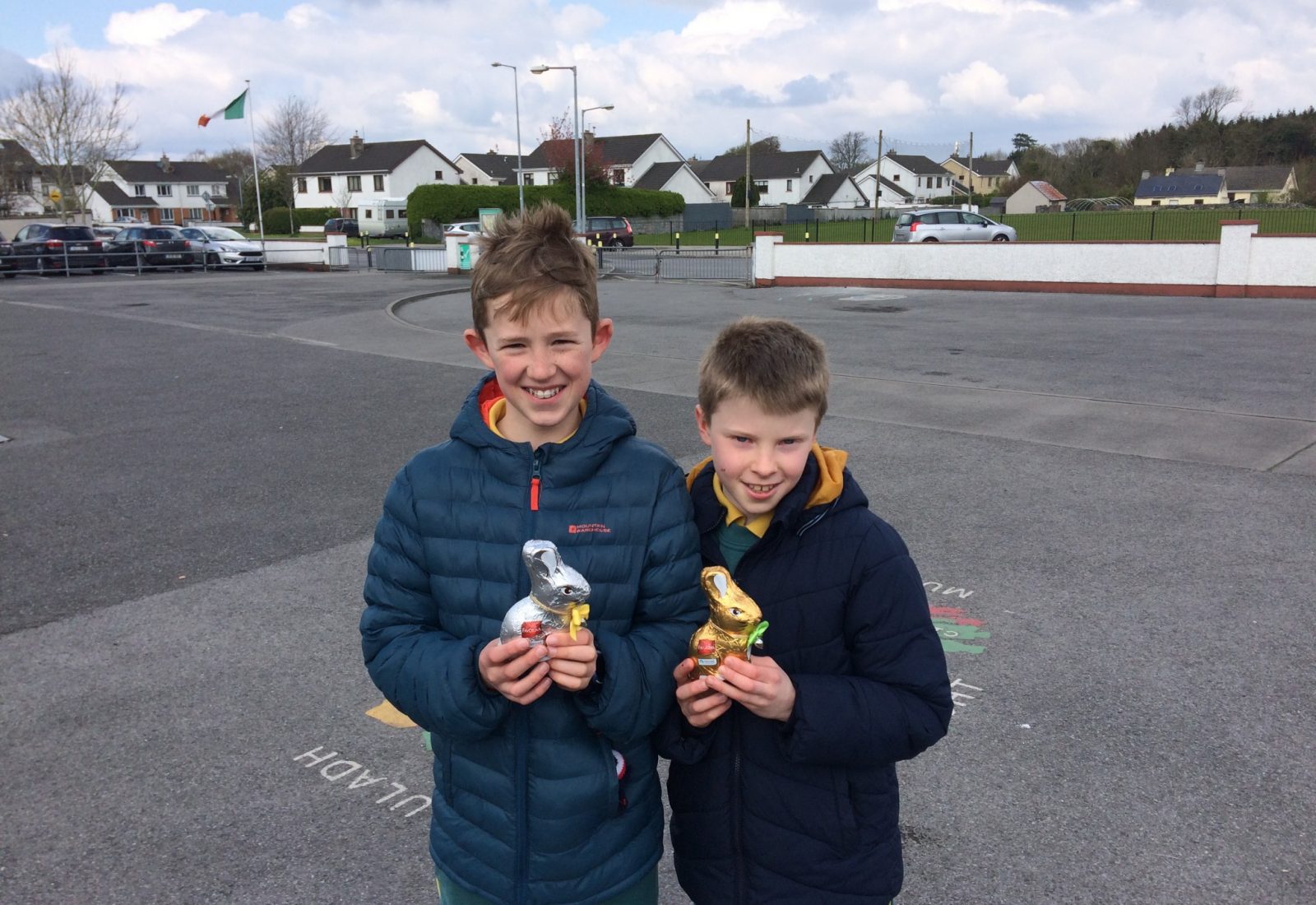 253EEECA-D563-4377-9A27-845A989314D0